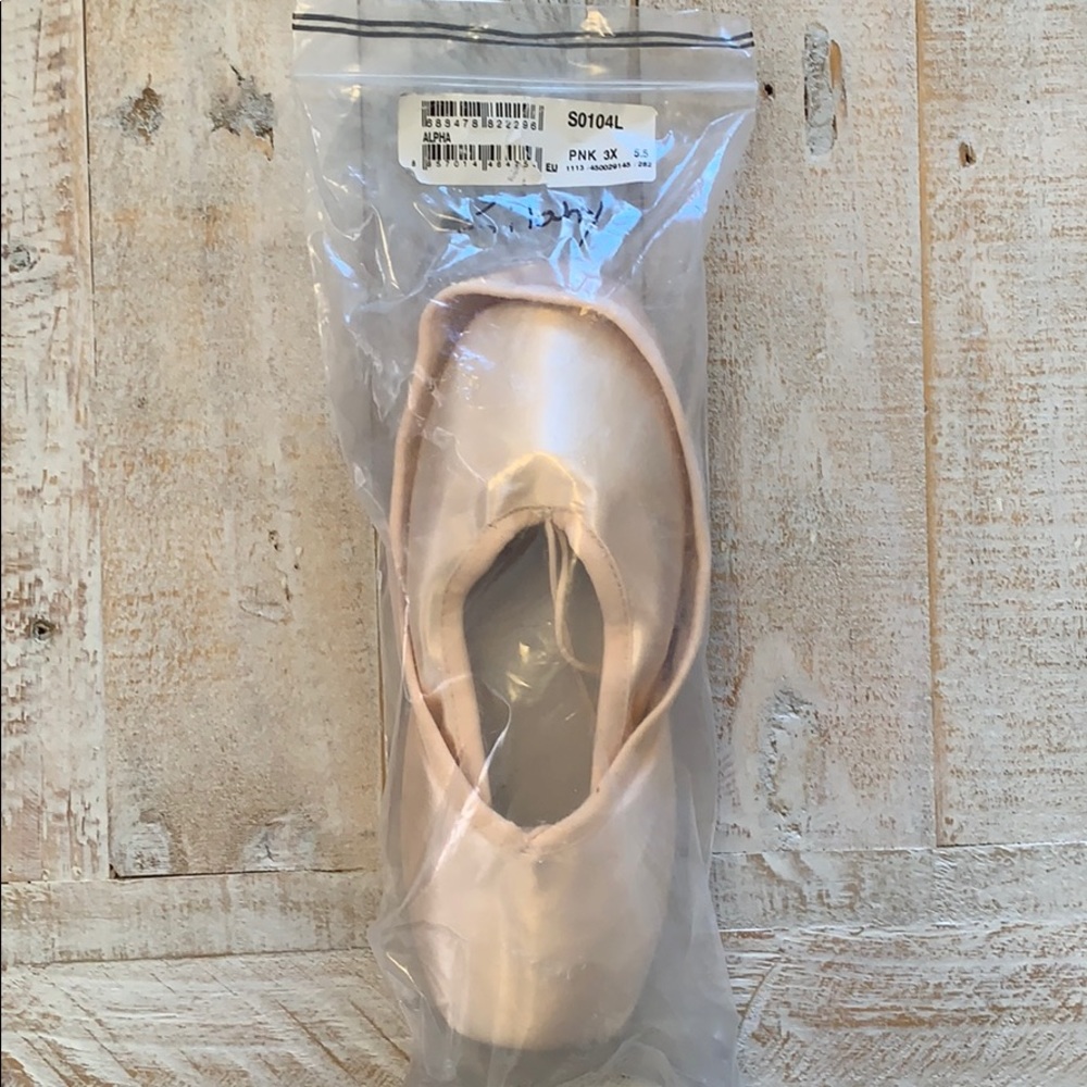 Pointe shoes